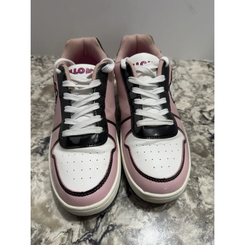 Hello Kitty Women's 9 Pink White Black Athletic Sneakers Lace Up Cartoon Logo